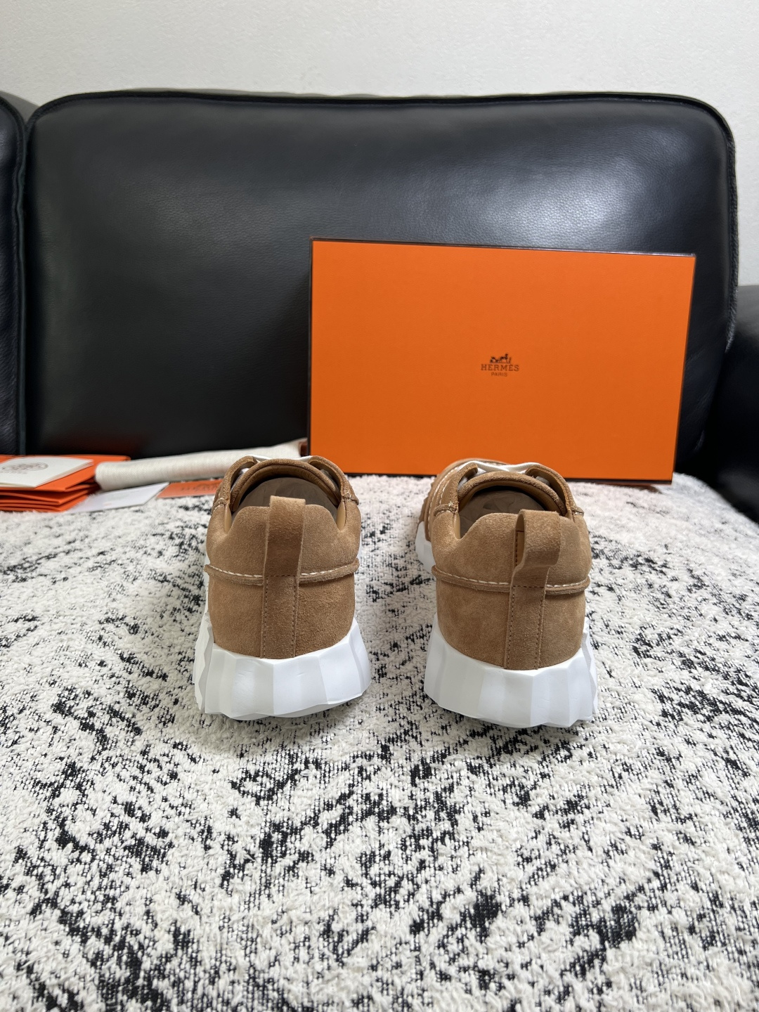 Hermes  高品质  顶级工艺品  爱马仕 专柜同步发售原厂配置，意大利进口原版牛皮面料，高品质拼接工艺，全进口水染