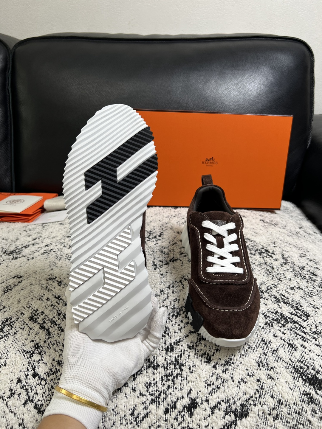 Hermes  高品质  顶级工艺品  爱马仕 专柜同步发售原厂配置，意大利进口原版牛皮面料，高品质拼接工艺，全进口水染