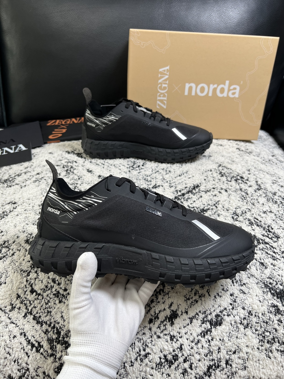 Zegna  高品质  顶级工艺品  杰尼亚  专柜新款原厂配置，意大利进口牛皮面料，进口牛里垫，透气舒适，鞋底：原厂特
