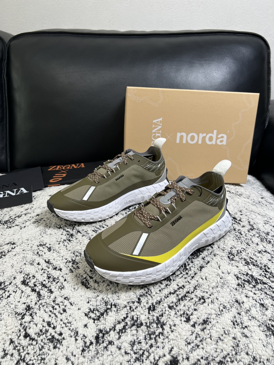 Zegna  高品质  顶级工艺品  杰尼亚  专柜新款原厂配置，意大利进口牛皮面料，进口牛里垫，透气舒适，鞋底：原厂特