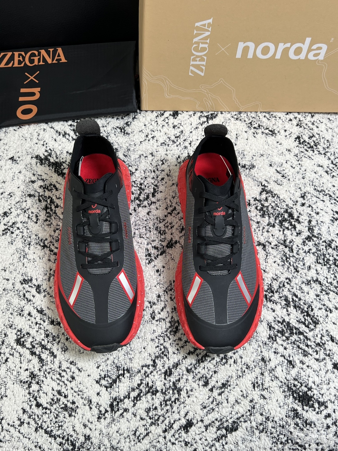 Zegna  高品质  顶级工艺品  杰尼亚  专柜新款原厂配置，意大利进口牛皮面料，进口牛里垫，透气舒适，鞋底：原厂特