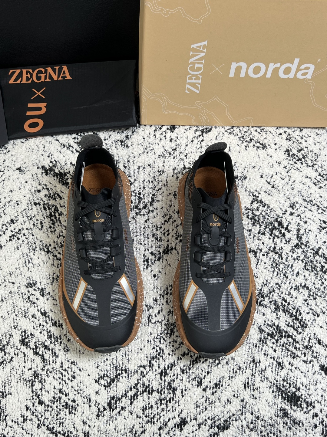 Zegna  高品质  顶级工艺品  杰尼亚  专柜新款原厂配置，意大利进口牛皮面料，进口牛里垫，透气舒适，鞋底：原厂特