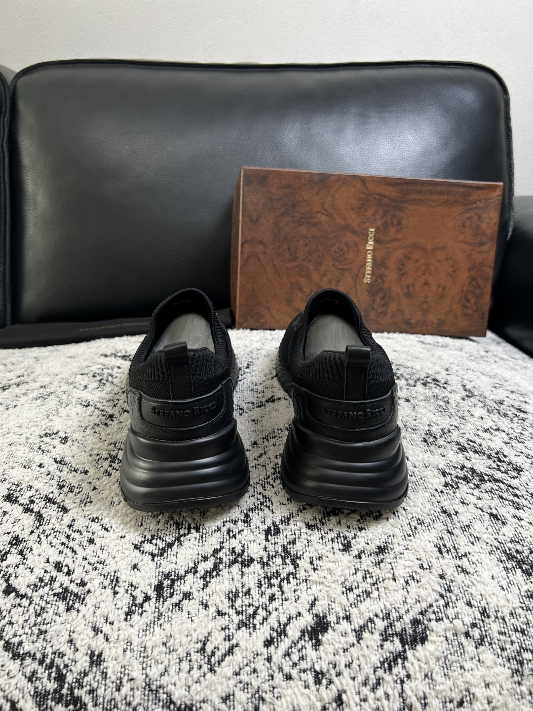 StefanoRicci  高品质  顶级代购   史蒂芬 劳尼治 皮鞋专柜新品同步，鞋面意大利进口牛皮面料，进口水染牛