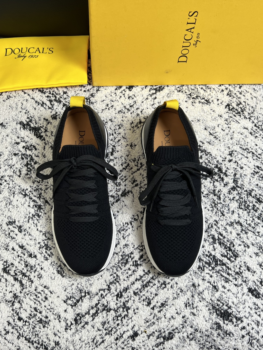 ⚠️只换码不退⚠️  DOUCALS  高品质  顶级工艺品  杜卡斯  运动板鞋专柜同步，意大利进口飞织鞋面，高品质拼