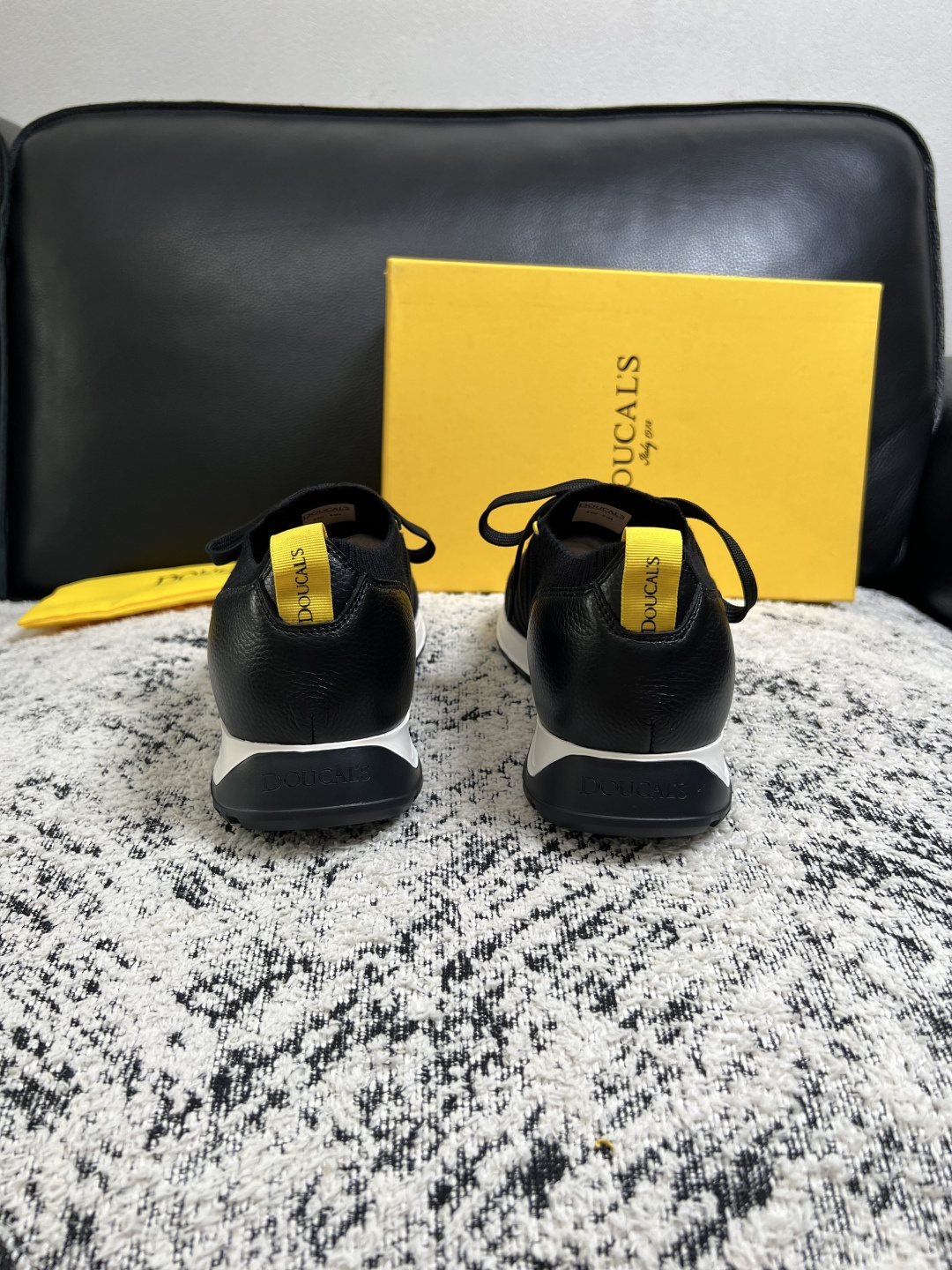 ⚠️只换码不退⚠️  DOUCALS  高品质  顶级工艺品  杜卡斯  运动板鞋专柜同步，意大利进口飞织鞋面，高品质拼