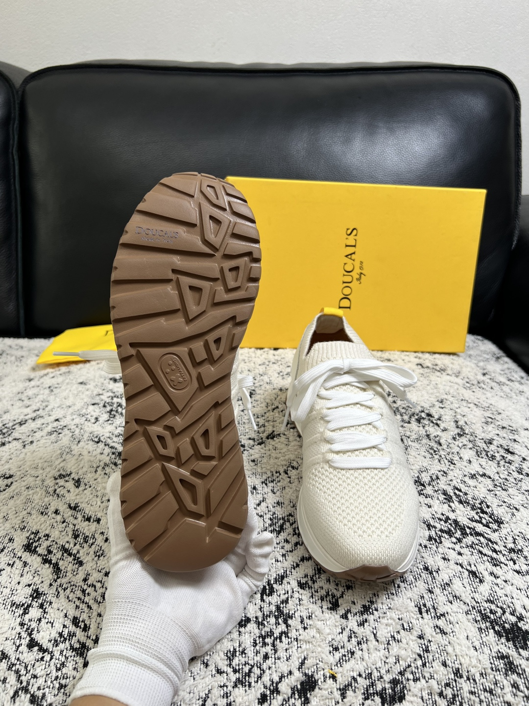 ⚠️只换码不退⚠️  DOUCALS  高品质  顶级工艺品  杜卡斯  运动板鞋专柜同步，意大利进口飞织鞋面，高品质拼