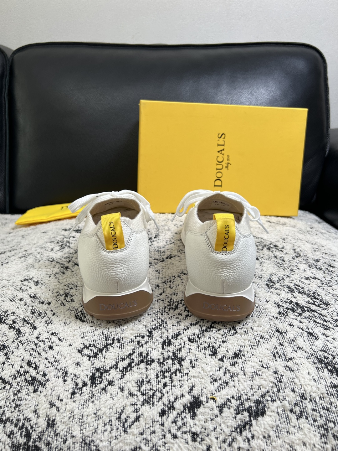 ⚠️只换码不退⚠️  DOUCALS  高品质  顶级工艺品  杜卡斯  运动板鞋专柜同步，意大利进口飞织鞋面，高品质拼