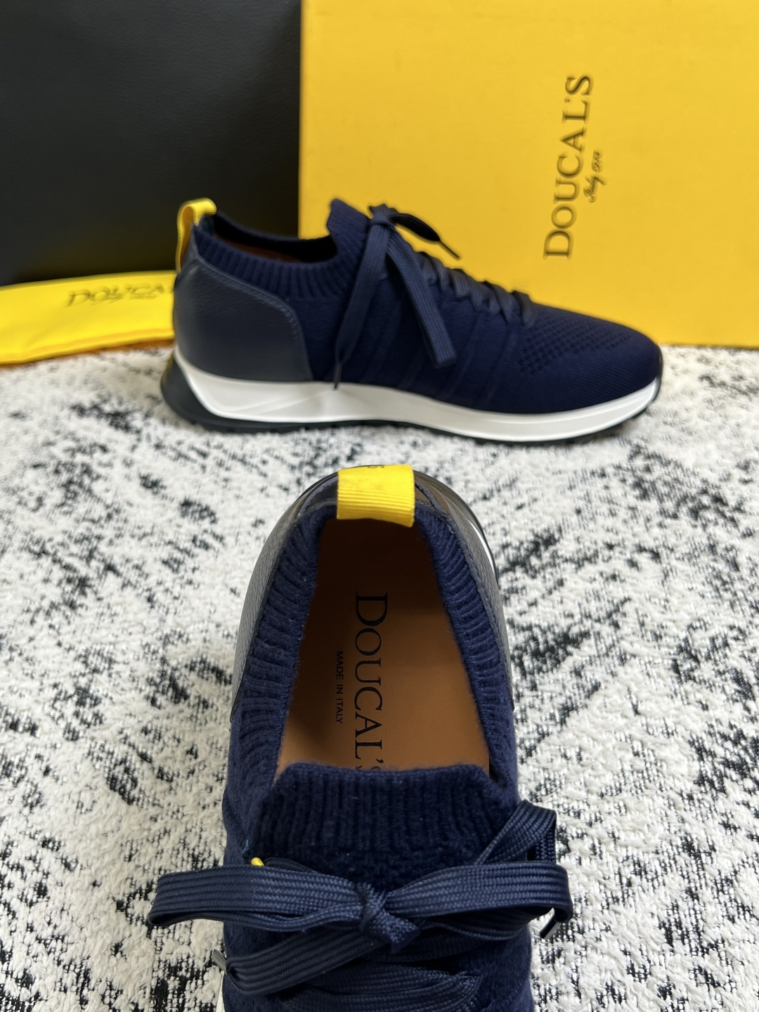 ⚠️只换码不退⚠️  DOUCALS  高品质  顶级工艺品  杜卡斯  运动板鞋专柜同步，意大利进口飞织鞋面，高品质拼