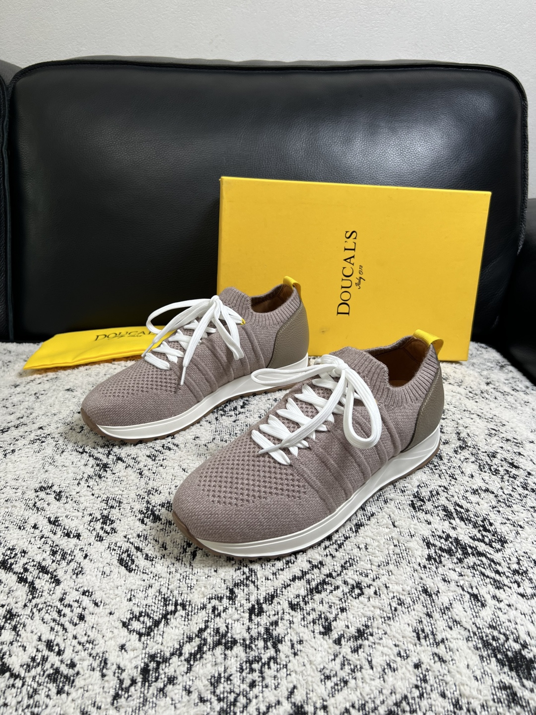 ⚠️只换码不退⚠️ DOUCALS 高品质 顶级工艺品 杜卡斯 运动板鞋专柜同步,意大利进口飞织鞋面,高品质拼 ⚠️只换码不退⚠️ DOUCALS 高品质 顶级工艺品 杜卡斯 运动板鞋专柜同步,意大利进口飞织鞋面,高品质拼