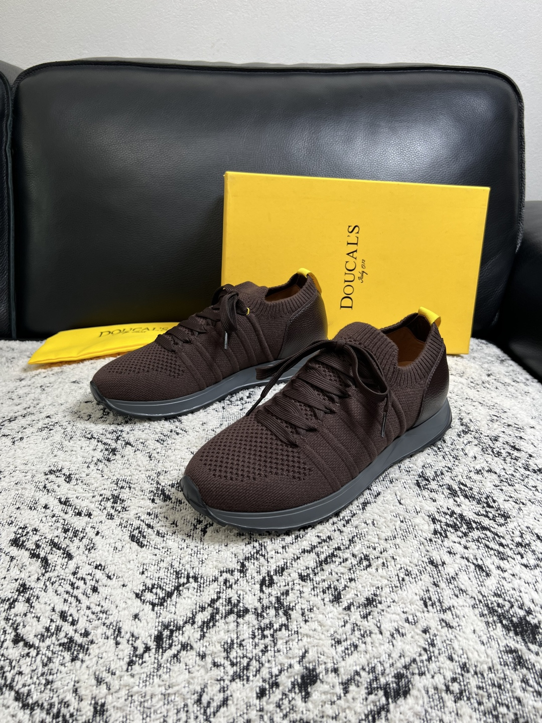 ⚠️只换码不退⚠️  DOUCALS  高品质  顶级工艺品  杜卡斯  运动板鞋专柜同步，意大利进口飞织鞋面，高品质拼
