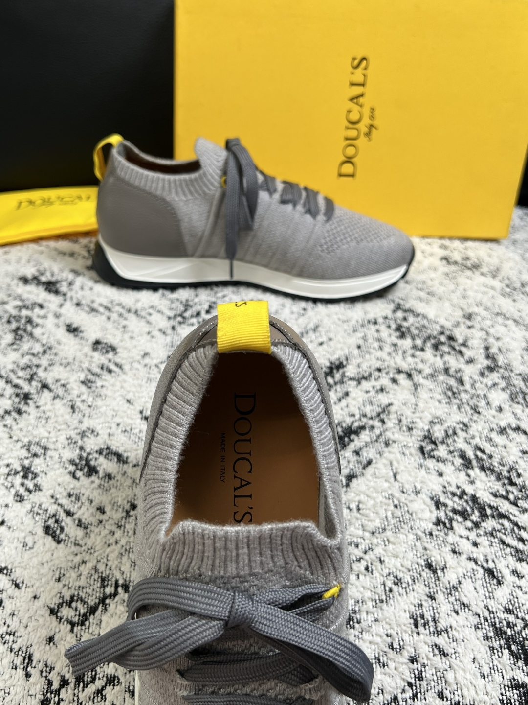 ⚠️只换码不退⚠️  DOUCALS  高品质  顶级工艺品  杜卡斯  运动板鞋专柜同步，意大利进口飞织鞋面，高品质拼