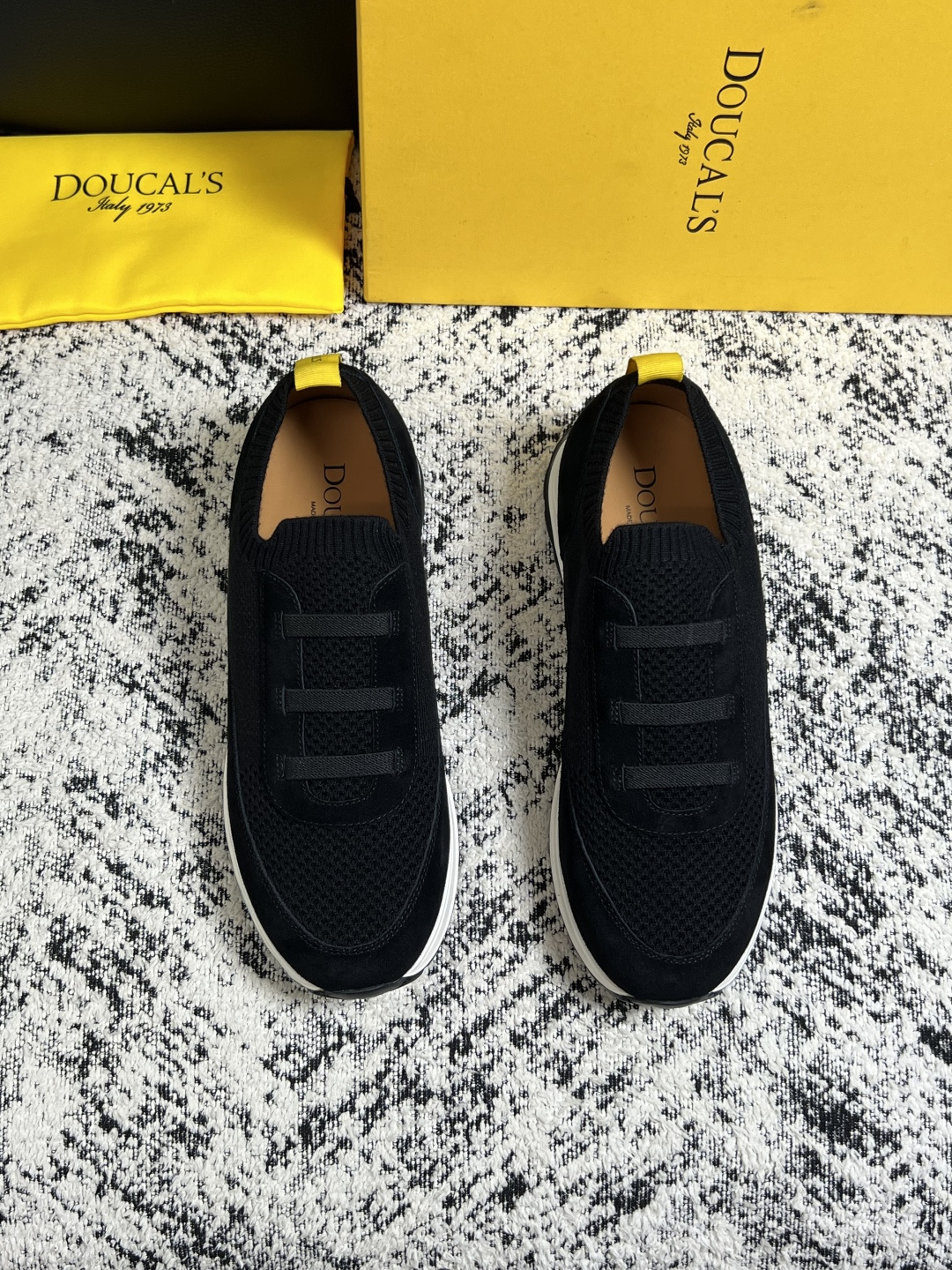 ⚠️只换码不退⚠️  DOUCALS  高品质  顶级工艺品  杜卡斯  运动板鞋专柜同步，意大利进口飞织鞋面，高品质拼