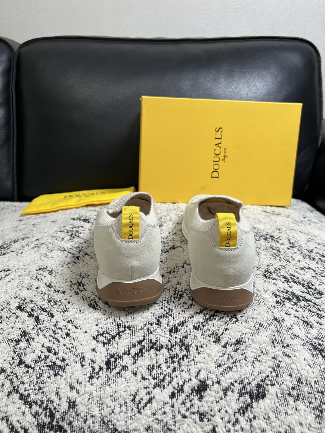 ⚠️只换码不退⚠️  DOUCALS  高品质  顶级工艺品  杜卡斯  运动板鞋专柜同步，意大利进口飞织鞋面，高品质拼