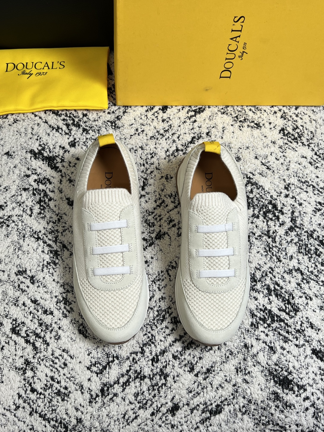 ⚠️只换码不退⚠️  DOUCALS  高品质  顶级工艺品  杜卡斯  运动板鞋专柜同步，意大利进口飞织鞋面，高品质拼