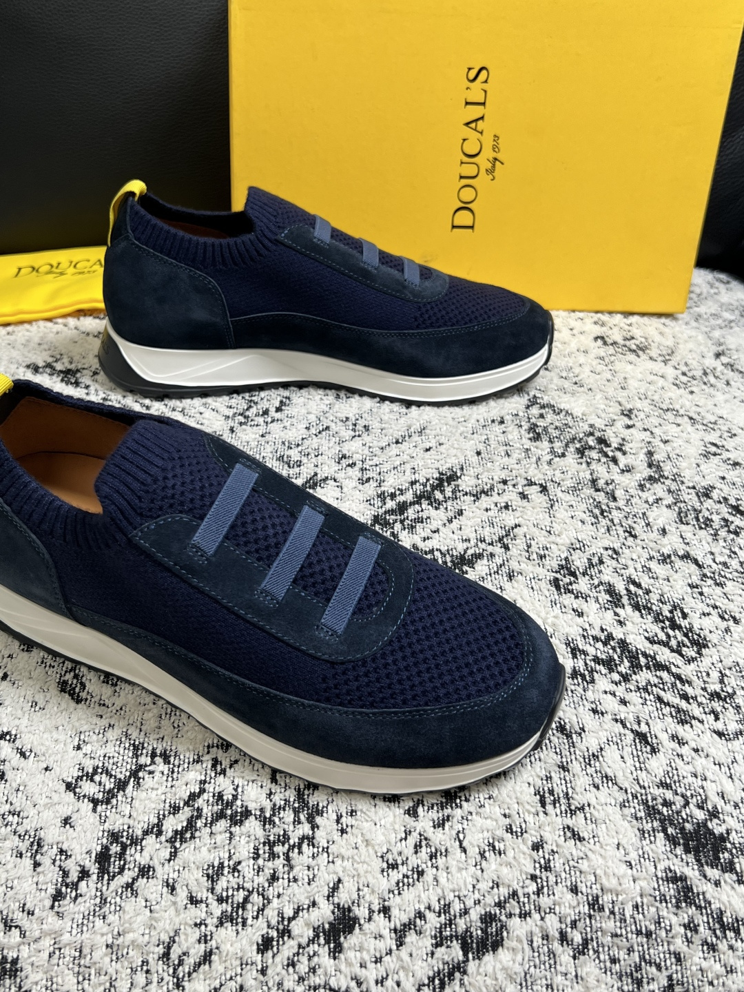 ⚠️只换码不退⚠️  DOUCALS  高品质  顶级工艺品  杜卡斯  运动板鞋专柜同步，意大利进口飞织鞋面，高品质拼