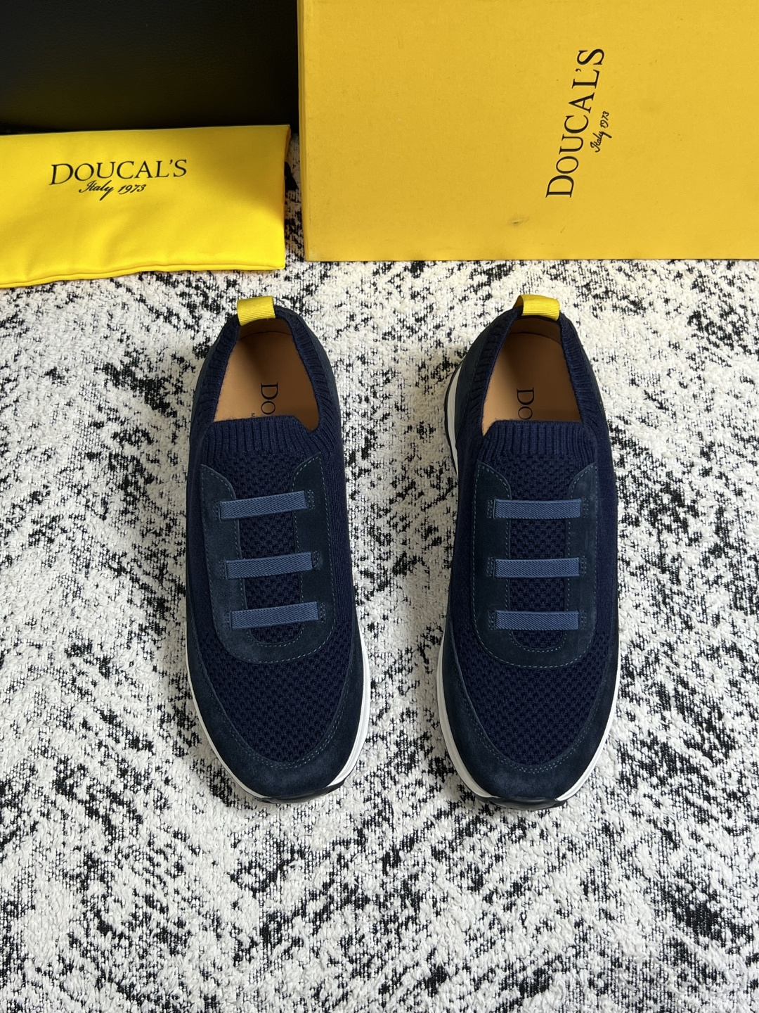⚠️只换码不退⚠️  DOUCALS  高品质  顶级工艺品  杜卡斯  运动板鞋专柜同步，意大利进口飞织鞋面，高品质拼