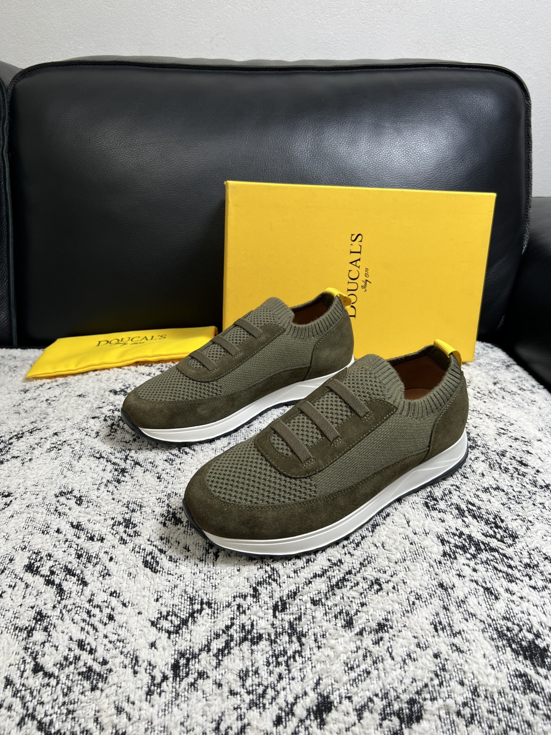 ⚠️只换码不退⚠️  DOUCALS  高品质  顶级工艺品  杜卡斯  运动板鞋专柜同步，意大利进口飞织鞋面，高品质拼