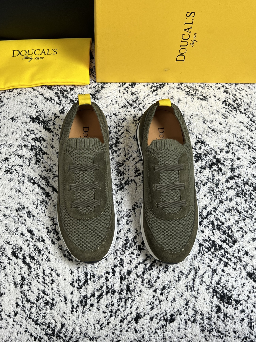 ⚠️只换码不退⚠️  DOUCALS  高品质  顶级工艺品  杜卡斯  运动板鞋专柜同步，意大利进口飞织鞋面，高品质拼