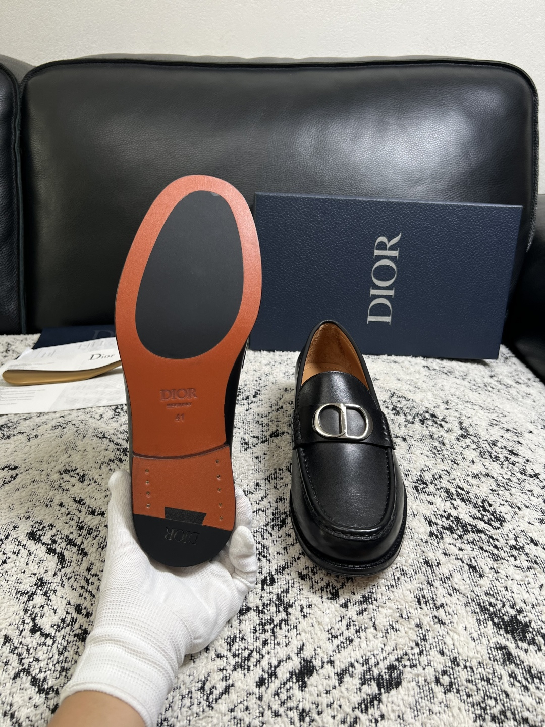 Dior  高品质  顶级工艺品  迪奥  皮鞋系列专柜同步原厂配置，意大利进口牛皮，全进口水染牛皮里垫，鞋底：原厂特供