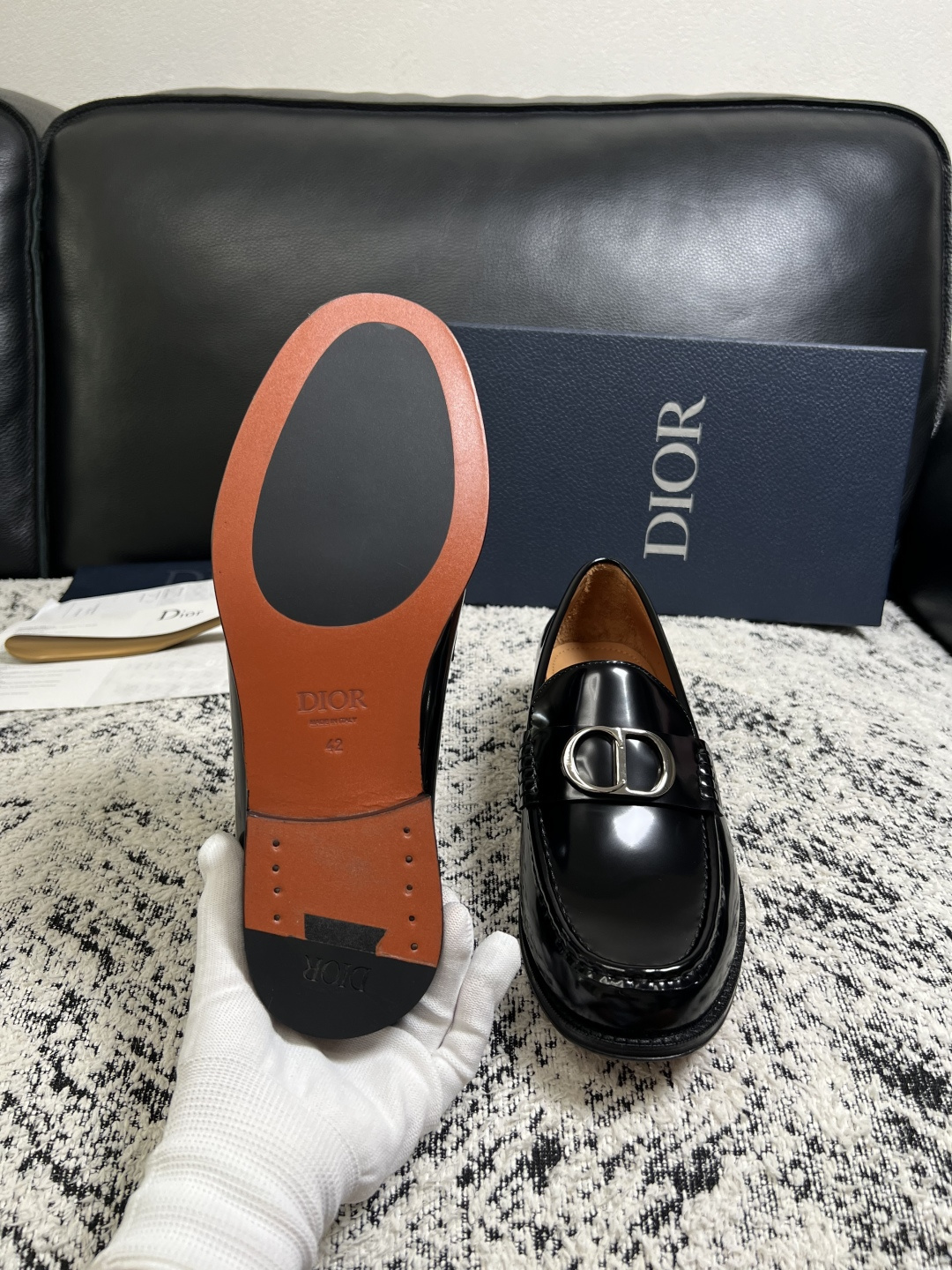 Dior  高品质  顶级工艺品  迪奥  皮鞋系列专柜同步原厂配置，意大利进口牛皮，全进口水染牛皮里垫，鞋底：原厂特供