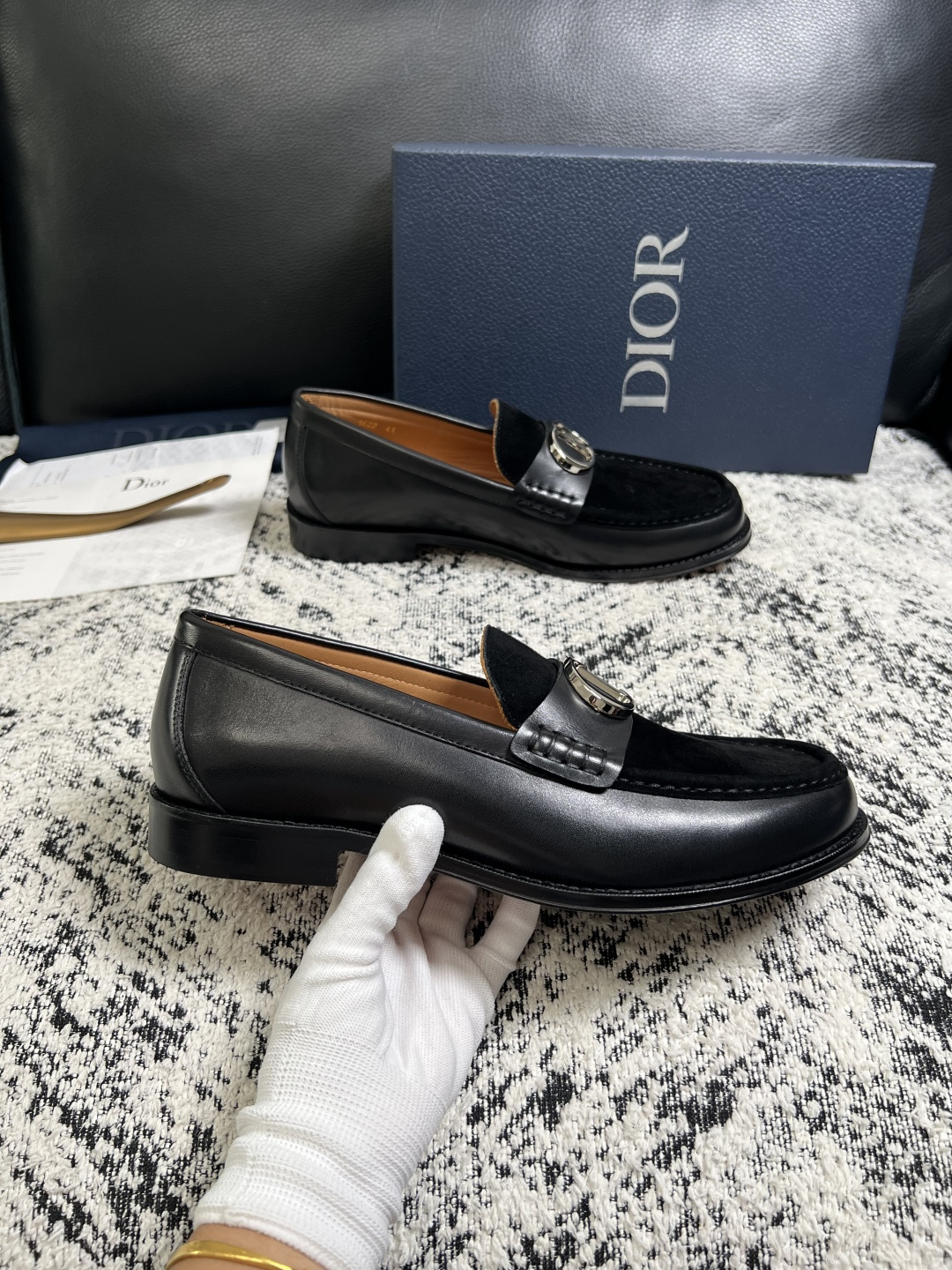Dior  高品质  顶级工艺品  迪奥  皮鞋系列专柜同步原厂配置，意大利进口牛皮，全进口水染牛皮里垫，鞋底：原厂特供