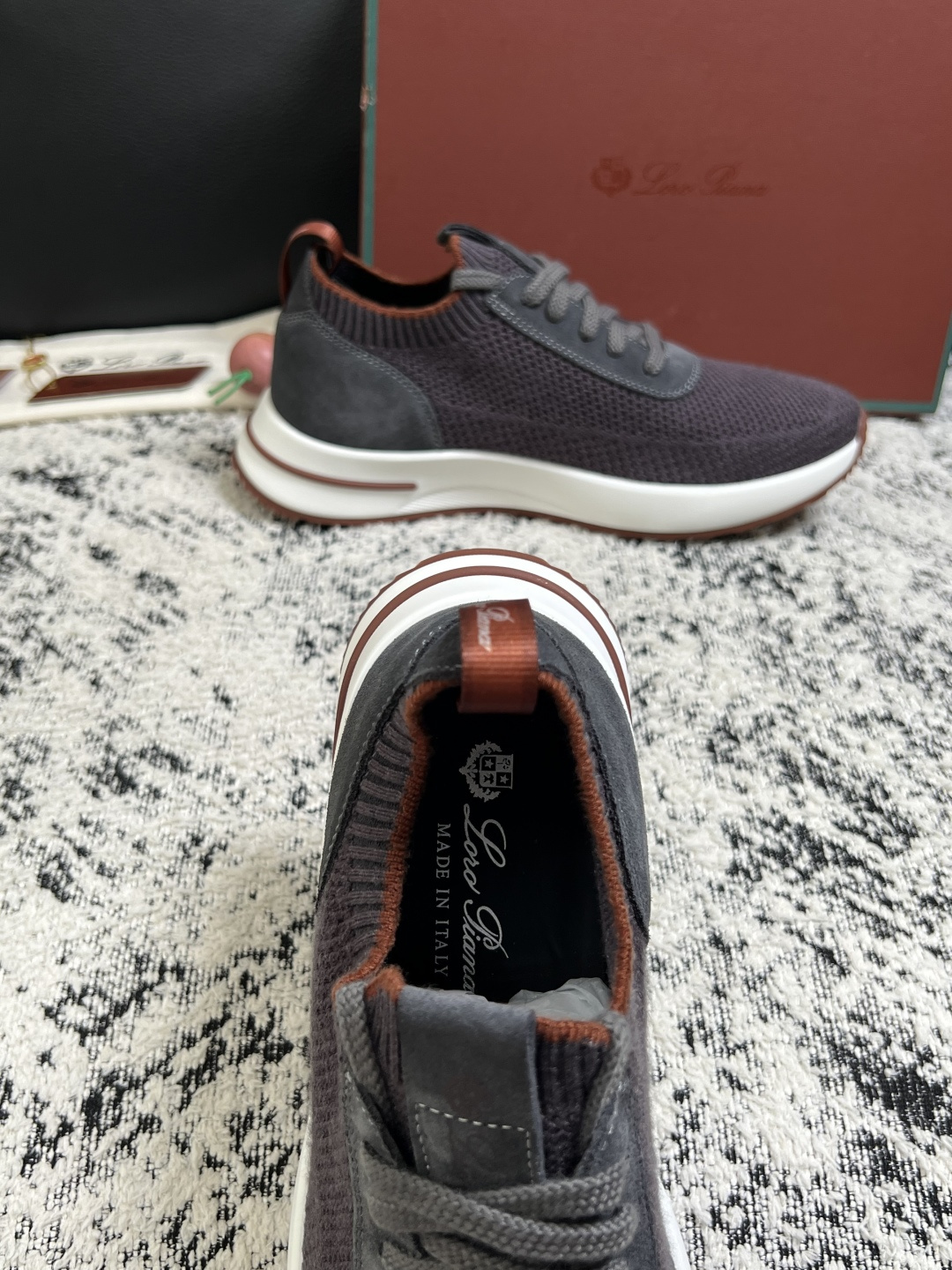 Loro Piana  高品质  顶级工艺品  诺悠翩雅  新品专柜同步原厂配置，鞋面意大利进口牛皮面料，高品质拼接工艺