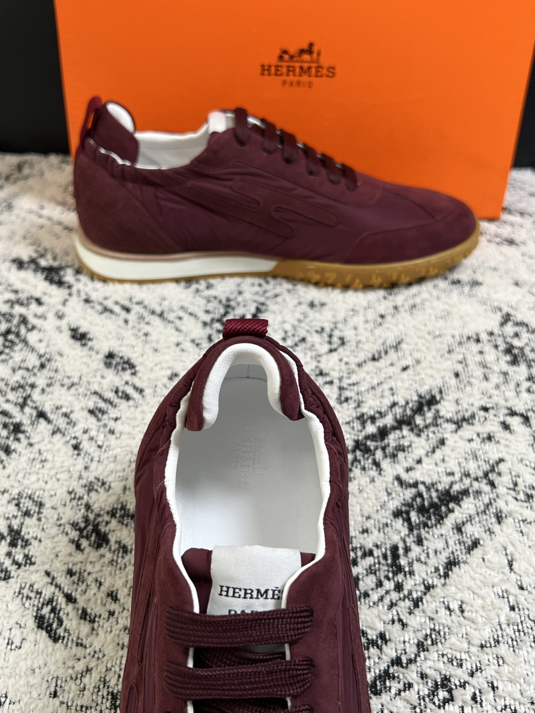 Hermes  高品质  顶级工艺品  爱马仕 专柜同步发售原厂配置，意大利进口原版牛皮面料，高品质拼接工艺，全进口水染