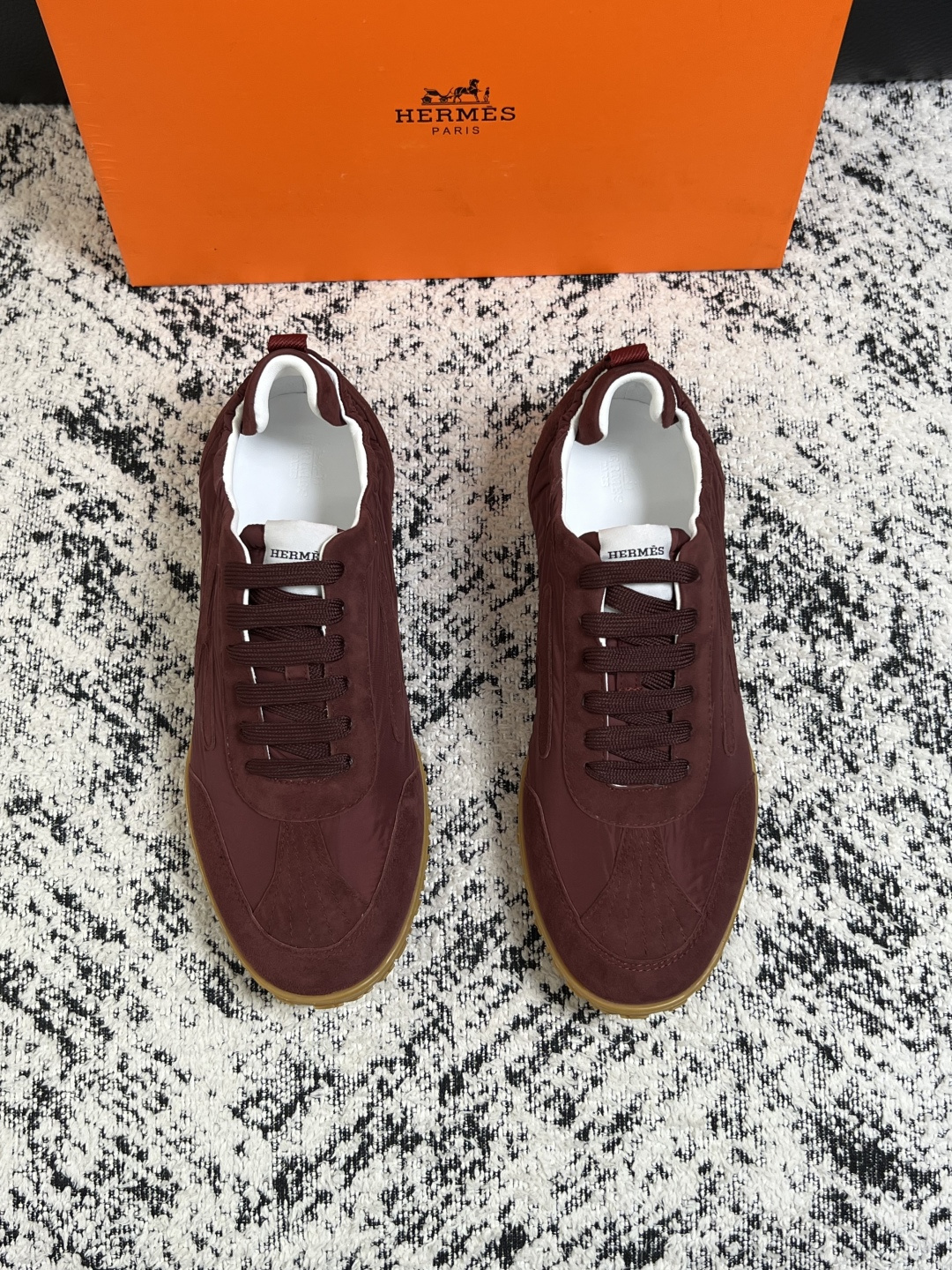 Hermes  高品质  顶级工艺品  爱马仕 专柜同步发售原厂配置，意大利进口原版牛皮面料，高品质拼接工艺，全进口水染