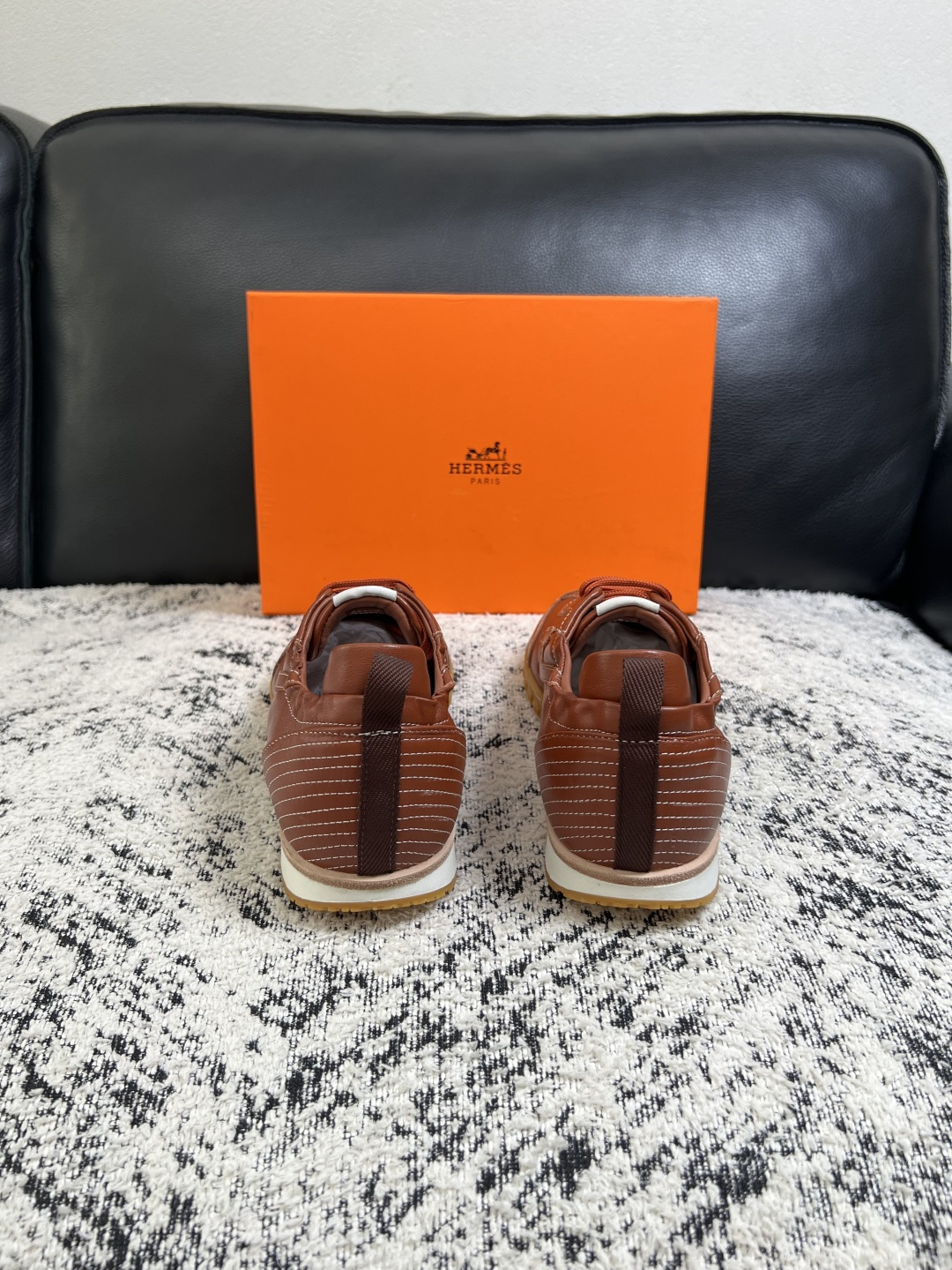 Hermes  高品质  顶级工艺品  爱马仕 专柜同步发售原厂配置，意大利进口原版牛皮面料，高品质拼接工艺，全进口水染