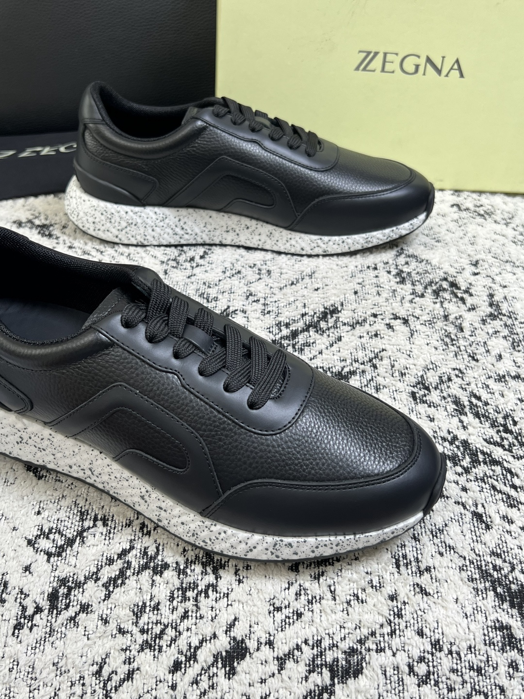 ⚠️只换码不退⚠️   Zegna  高品质  顶级工艺品  杰尼亚  专柜新款原厂配置，意大利进口牛皮面料，进口牛里垫