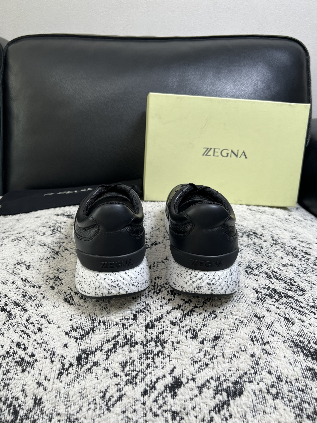 ⚠️只换码不退⚠️   Zegna  高品质  顶级工艺品  杰尼亚  专柜新款原厂配置，意大利进口牛皮面料，进口牛里垫