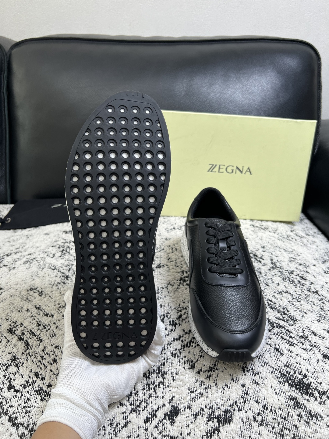 ⚠️只换码不退⚠️   Zegna  高品质  顶级工艺品  杰尼亚  专柜新款原厂配置，意大利进口牛皮面料，进口牛里垫