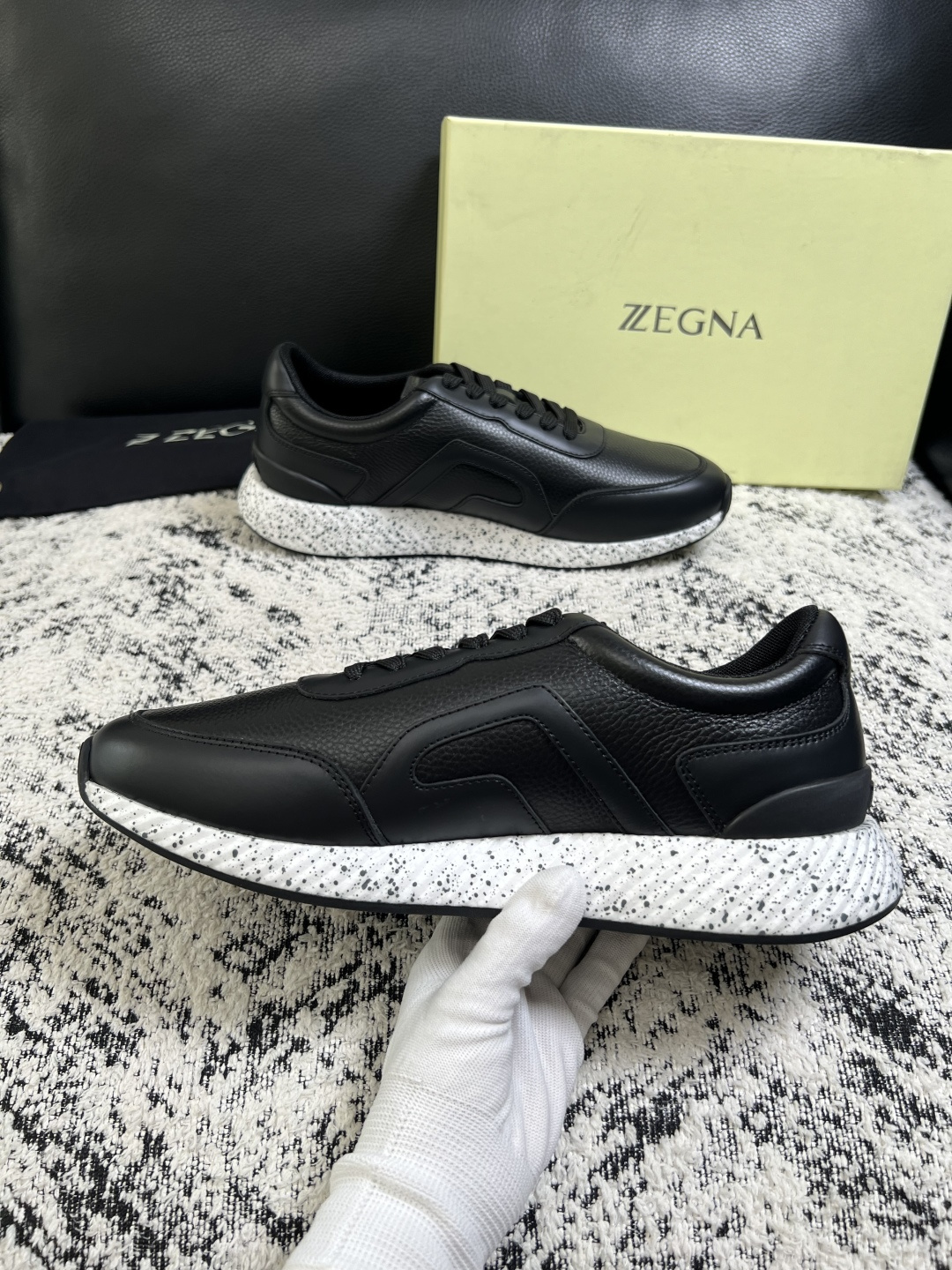 ⚠️只换码不退⚠️   Zegna  高品质  顶级工艺品  杰尼亚  专柜新款原厂配置，意大利进口牛皮面料，进口牛里垫