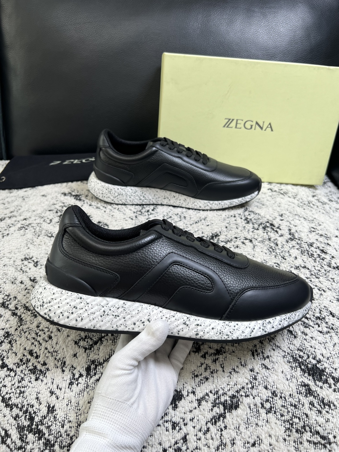 ⚠️只换码不退⚠️   Zegna  高品质  顶级工艺品  杰尼亚  专柜新款原厂配置，意大利进口牛皮面料，进口牛里垫
