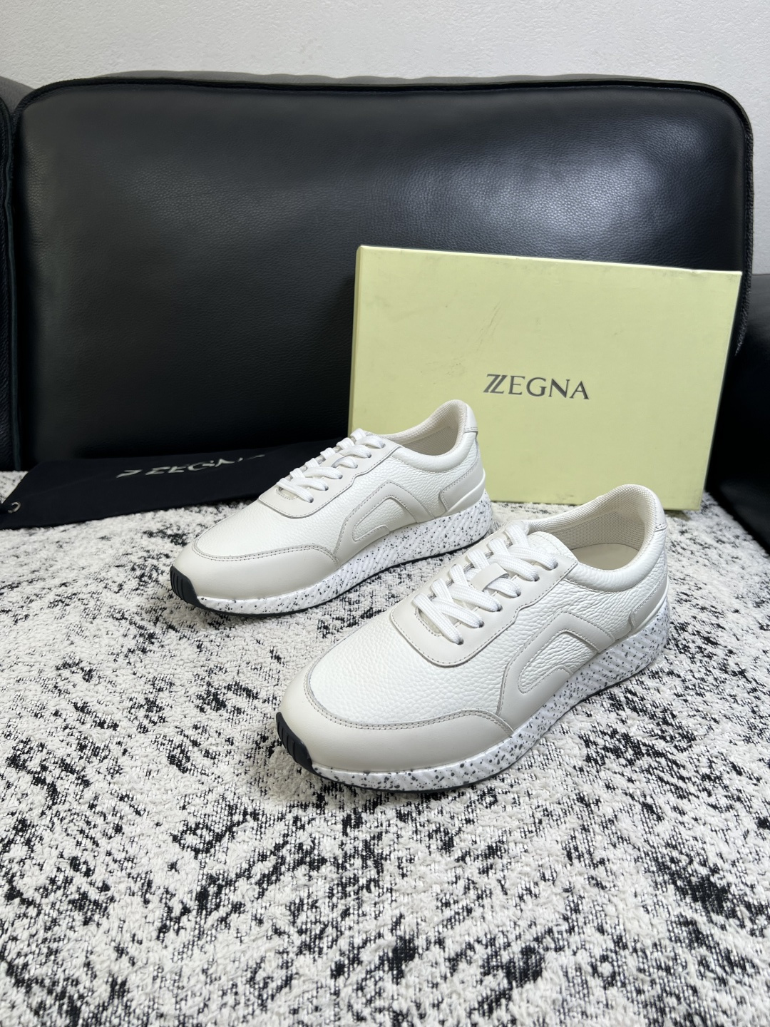 ⚠️只换码不退⚠️   Zegna  高品质  顶级工艺品  杰尼亚  专柜新款原厂配置，意大利进口牛皮面料，进口牛里垫