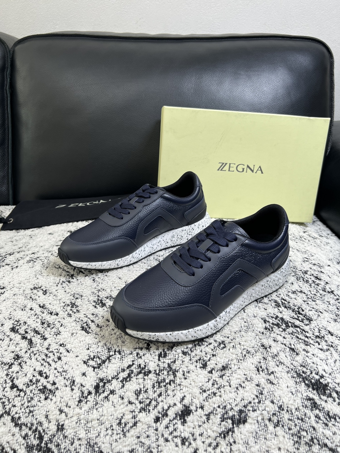 ⚠️只换码不退⚠️   Zegna  高品质  顶级工艺品  杰尼亚  专柜新款原厂配置，意大利进口牛皮面料，进口牛里垫