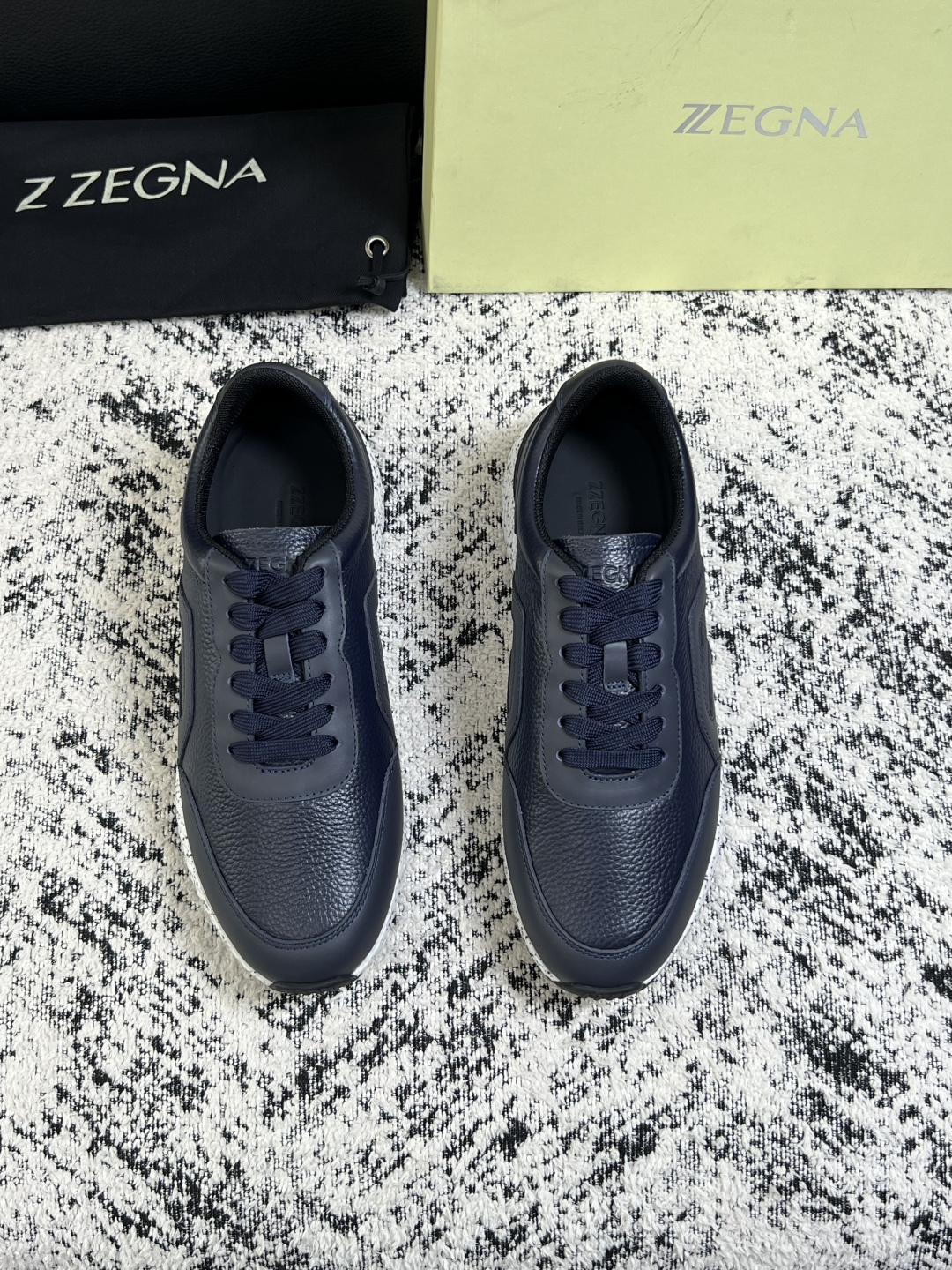 ⚠️只换码不退⚠️   Zegna  高品质  顶级工艺品  杰尼亚  专柜新款原厂配置，意大利进口牛皮面料，进口牛里垫