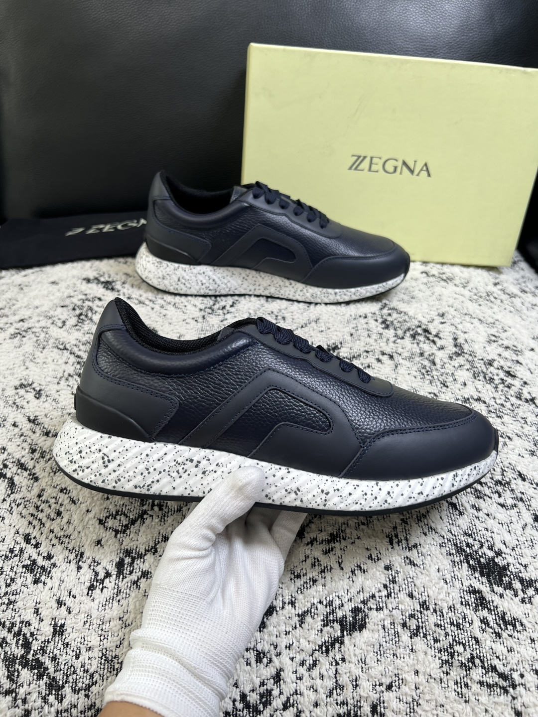⚠️只换码不退⚠️   Zegna  高品质  顶级工艺品  杰尼亚  专柜新款原厂配置，意大利进口牛皮面料，进口牛里垫