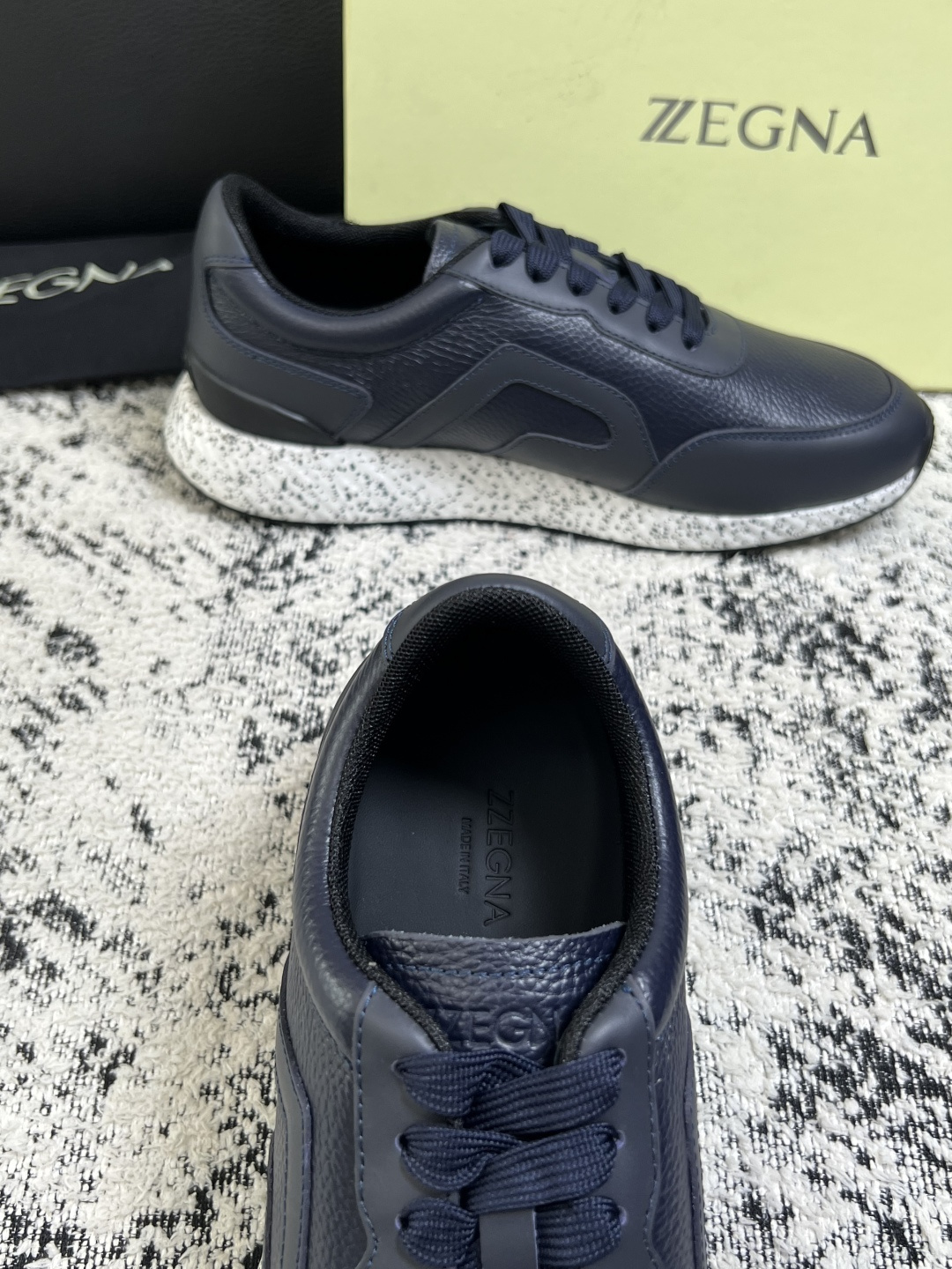 ⚠️只换码不退⚠️   Zegna  高品质  顶级工艺品  杰尼亚  专柜新款原厂配置，意大利进口牛皮面料，进口牛里垫