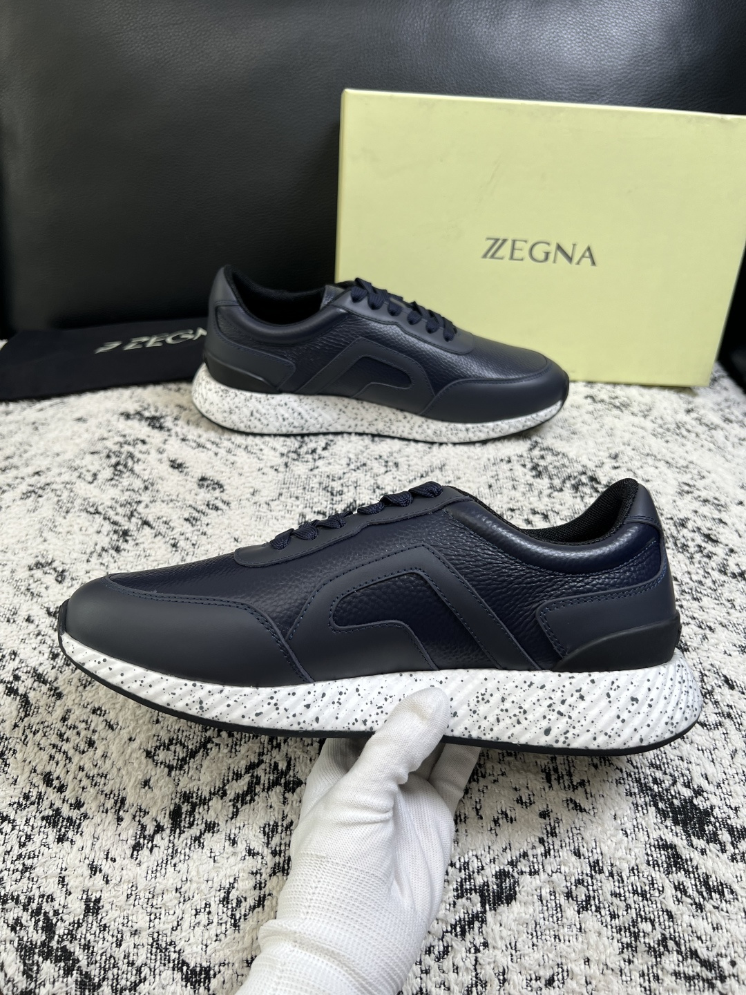 ⚠️只换码不退⚠️   Zegna  高品质  顶级工艺品  杰尼亚  专柜新款原厂配置，意大利进口牛皮面料，进口牛里垫