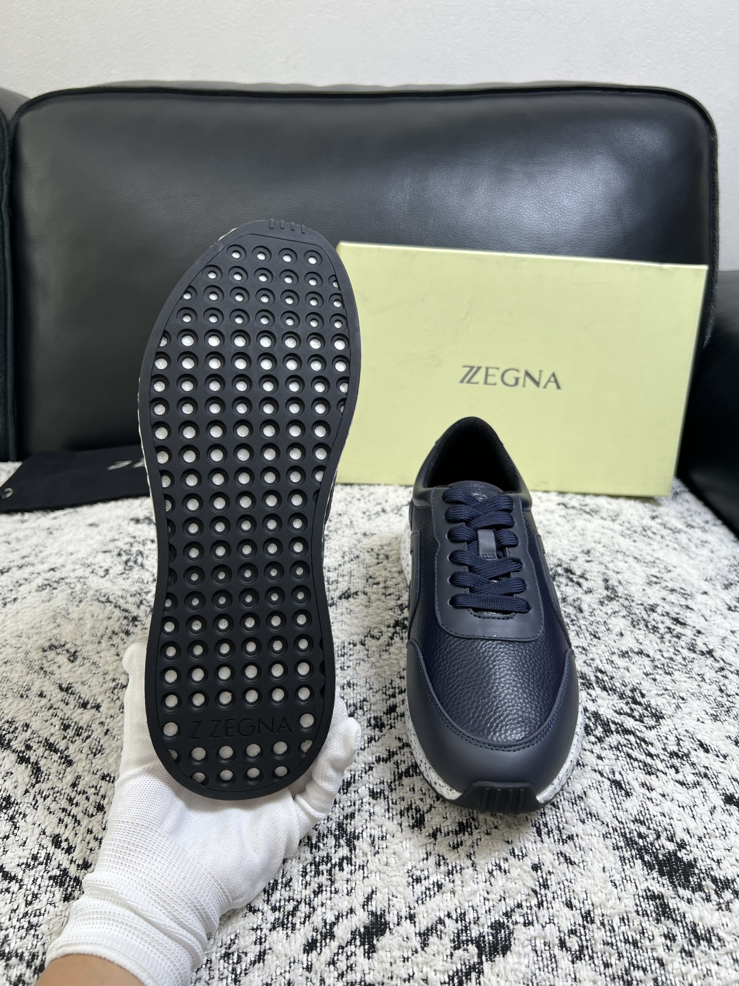 ⚠️只换码不退⚠️   Zegna  高品质  顶级工艺品  杰尼亚  专柜新款原厂配置，意大利进口牛皮面料，进口牛里垫