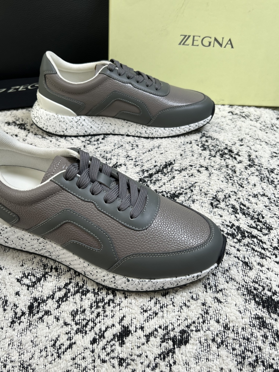 ⚠️只换码不退⚠️   Zegna  高品质  顶级工艺品  杰尼亚  专柜新款原厂配置，意大利进口牛皮面料，进口牛里垫
