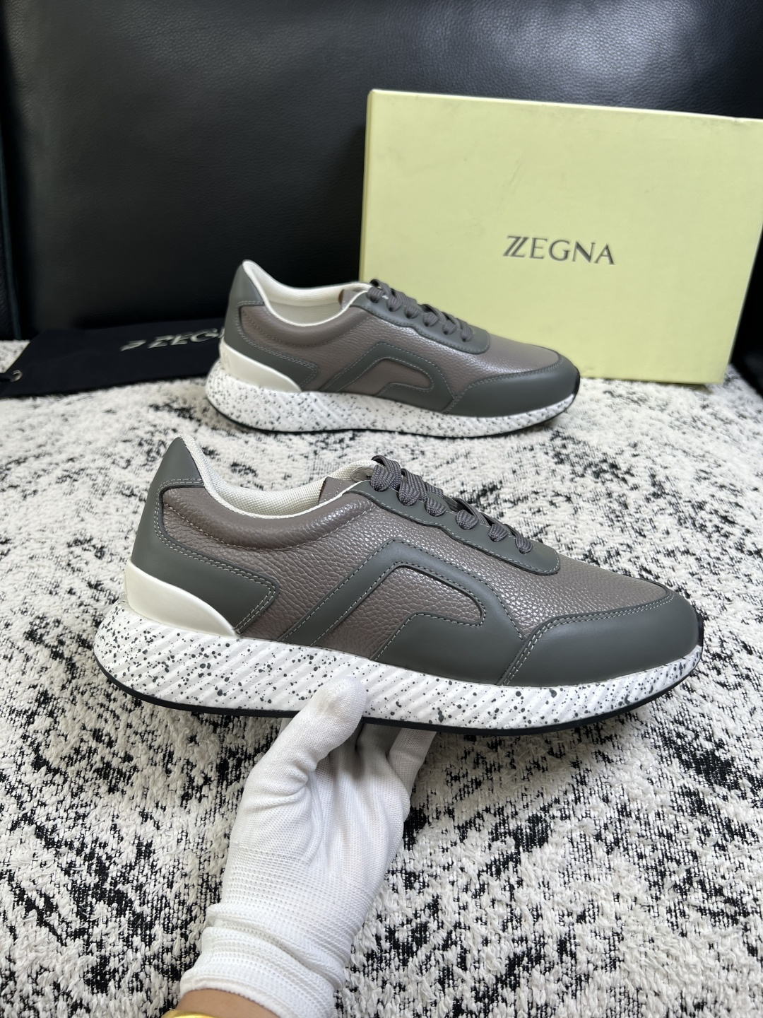 ⚠️只换码不退⚠️   Zegna  高品质  顶级工艺品  杰尼亚  专柜新款原厂配置，意大利进口牛皮面料，进口牛里垫