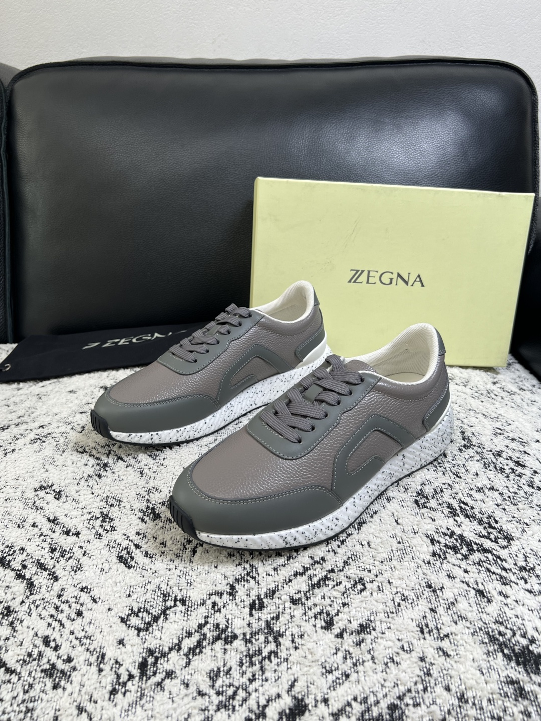 ⚠️只换码不退⚠️   Zegna  高品质  顶级工艺品  杰尼亚  专柜新款原厂配置，意大利进口牛皮面料，进口牛里垫