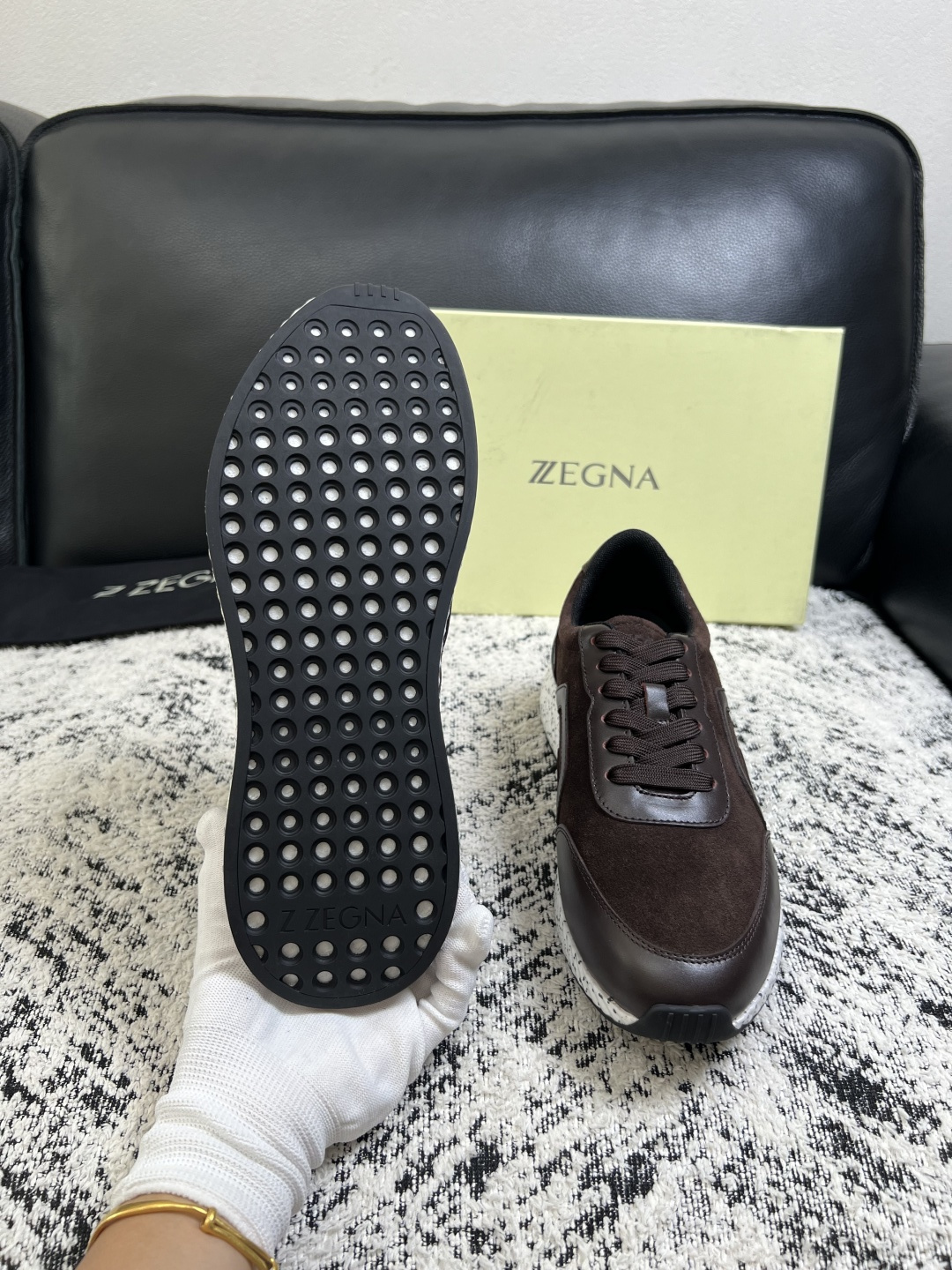 ⚠️只换码不退⚠️   Zegna  高品质  顶级工艺品  杰尼亚  专柜新款原厂配置，意大利进口牛皮面料，进口牛里垫