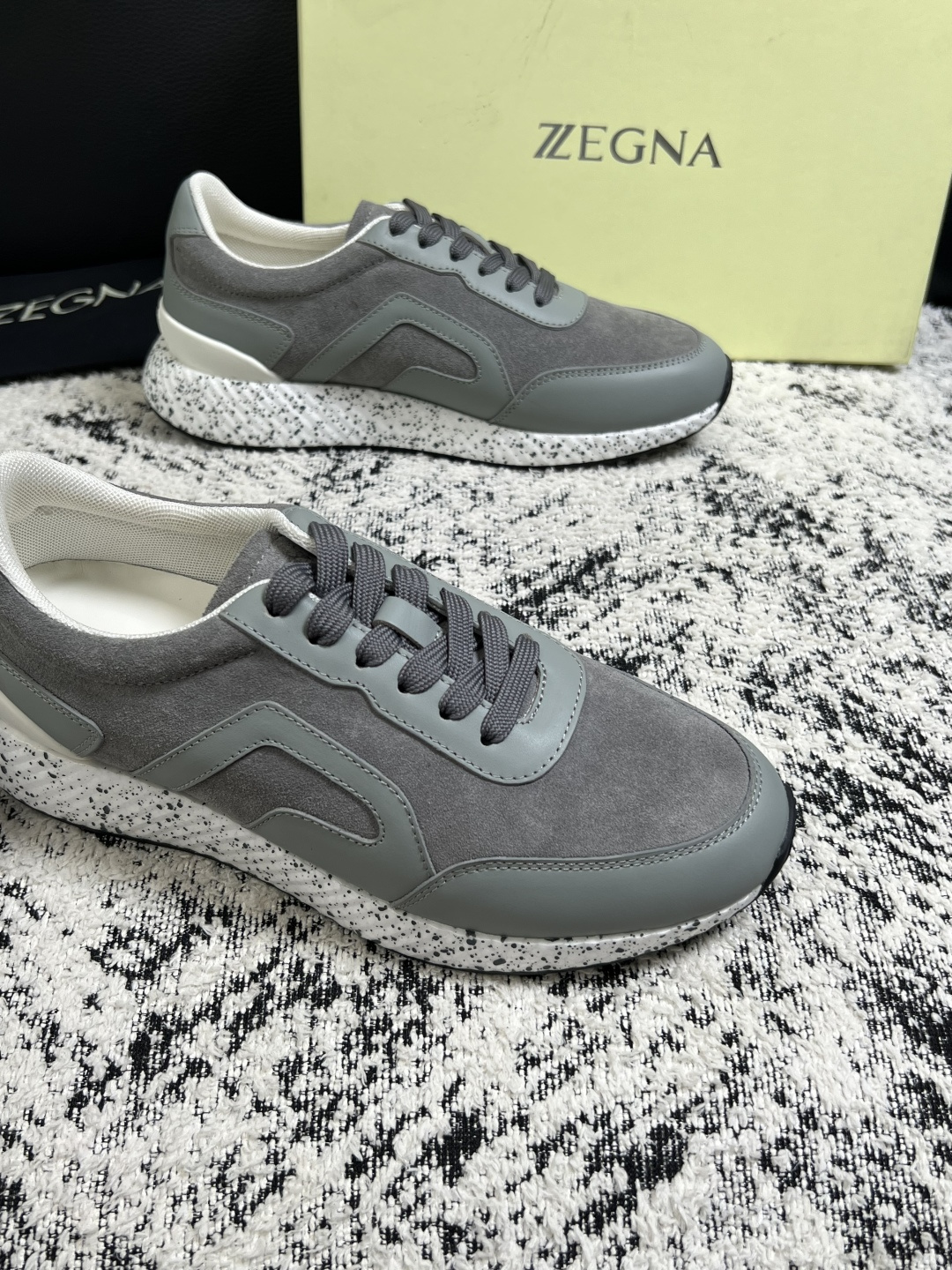 ⚠️只换码不退⚠️   Zegna  高品质  顶级工艺品  杰尼亚  专柜新款原厂配置，意大利进口牛皮面料，进口牛里垫