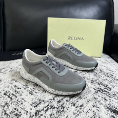 ⚠️只换码不退⚠️ Zegna 高品质 顶级工艺品 杰尼亚 专柜新款原厂配置,意大利进口牛皮面料,进口牛里垫 ⚠️只换码不退⚠️ Zegna 高品质 顶级工艺品 杰尼亚 专柜新款原厂配置,意大利进口牛皮面料,进口牛里垫