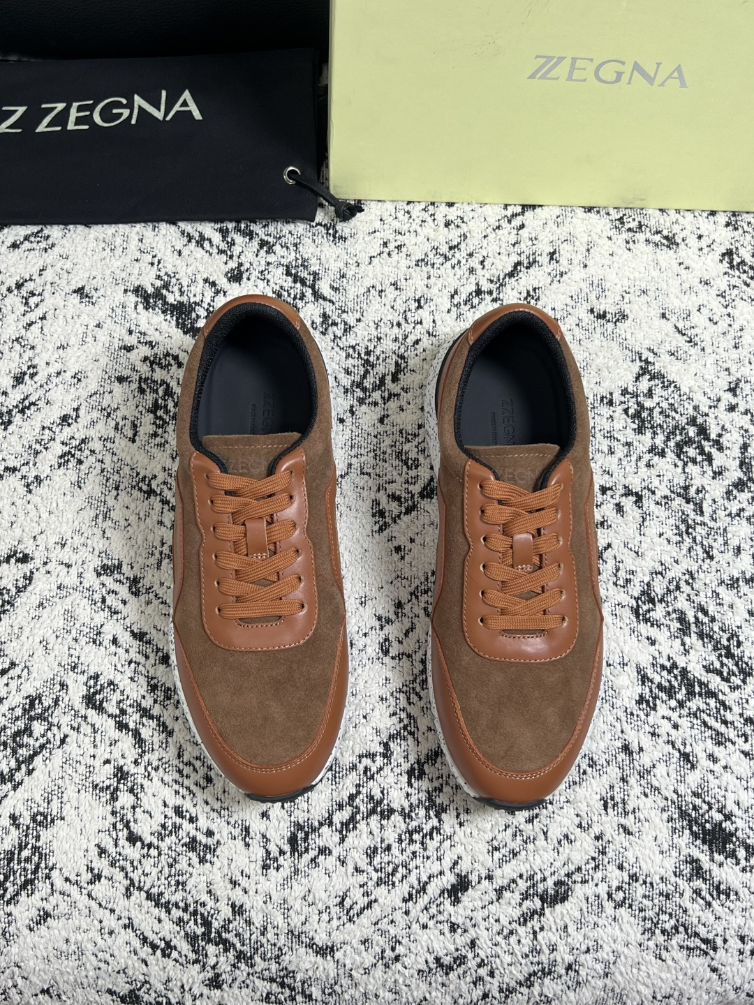 ⚠️只换码不退⚠️   Zegna  高品质  顶级工艺品  杰尼亚  专柜新款原厂配置，意大利进口牛皮面料，进口牛里垫