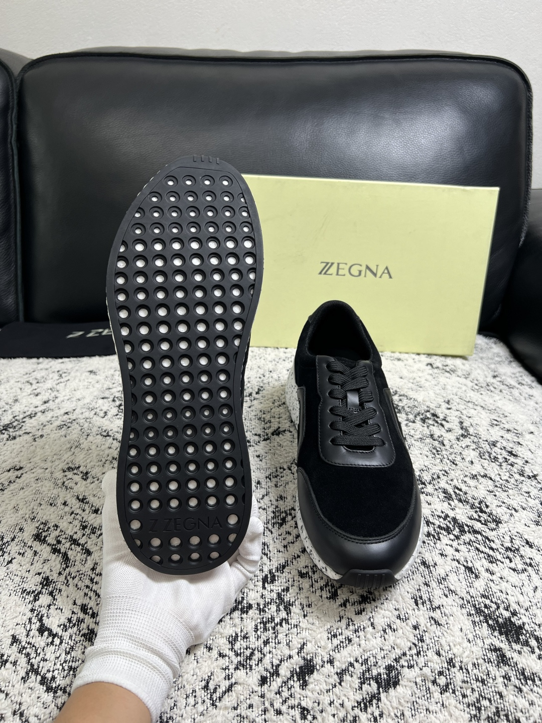 ⚠️只换码不退⚠️   Zegna  高品质  顶级工艺品  杰尼亚  专柜新款原厂配置，意大利进口牛皮面料，进口牛里垫