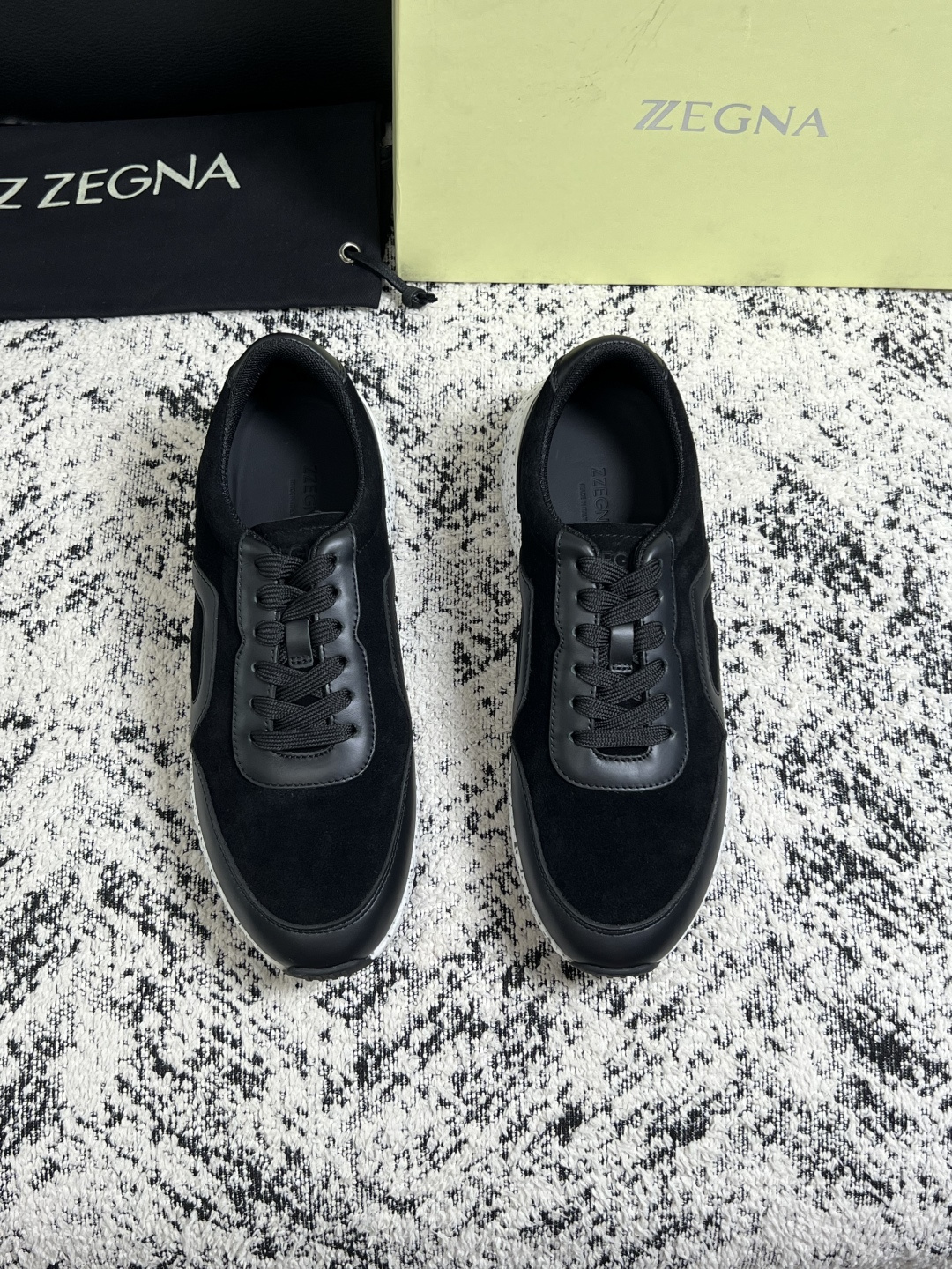 ⚠️只换码不退⚠️   Zegna  高品质  顶级工艺品  杰尼亚  专柜新款原厂配置，意大利进口牛皮面料，进口牛里垫